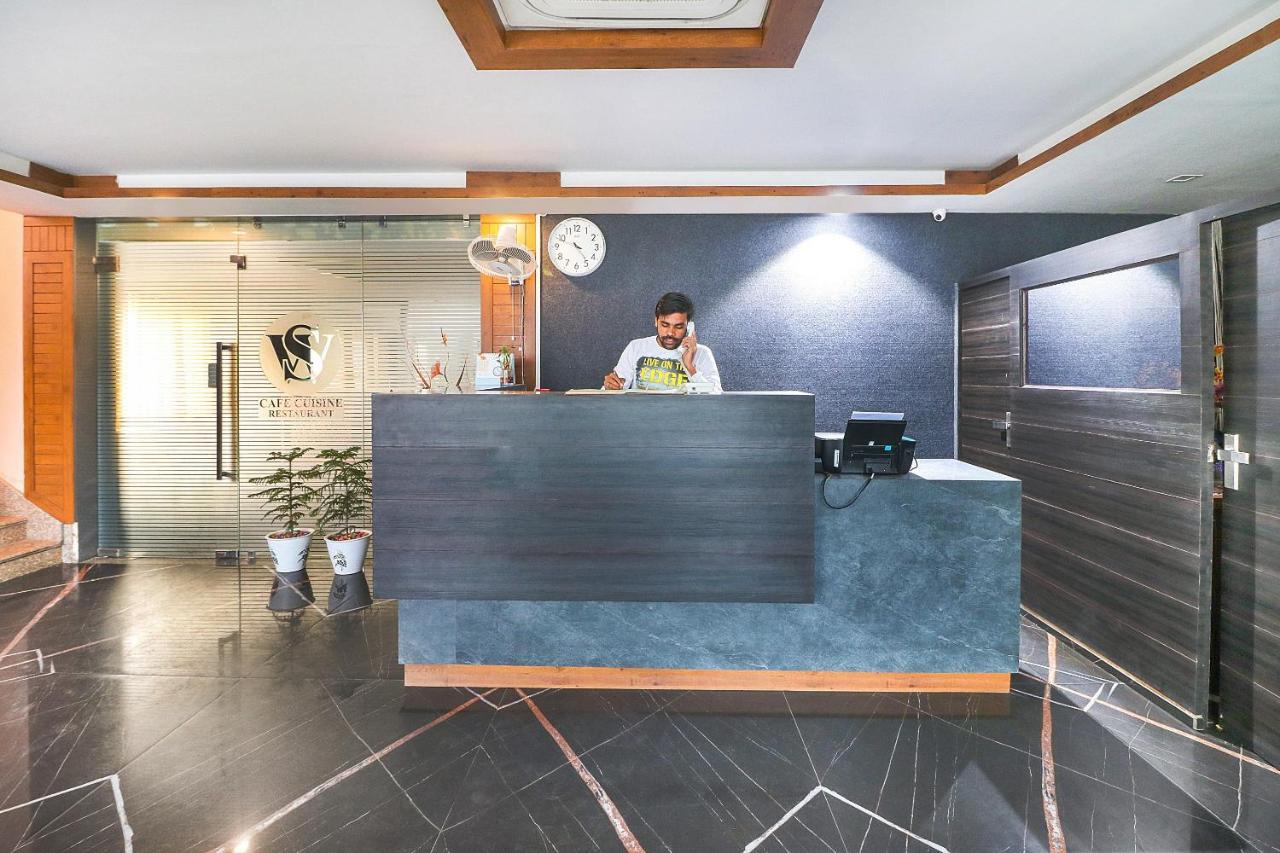 OYO 66888 Gomti Resorts Alīgarh Esterno foto